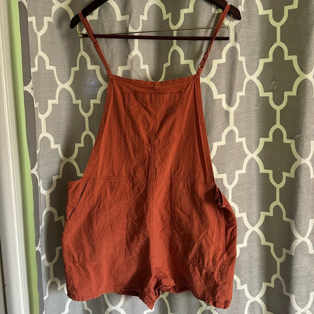 Kazane red shorts romper